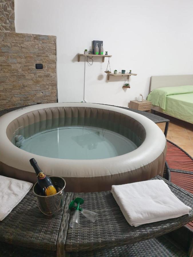 La Grotta Apartment Salerno Bagian luar foto