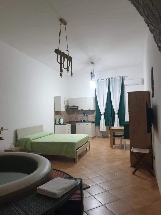 La Grotta Apartment Salerno Bagian luar foto